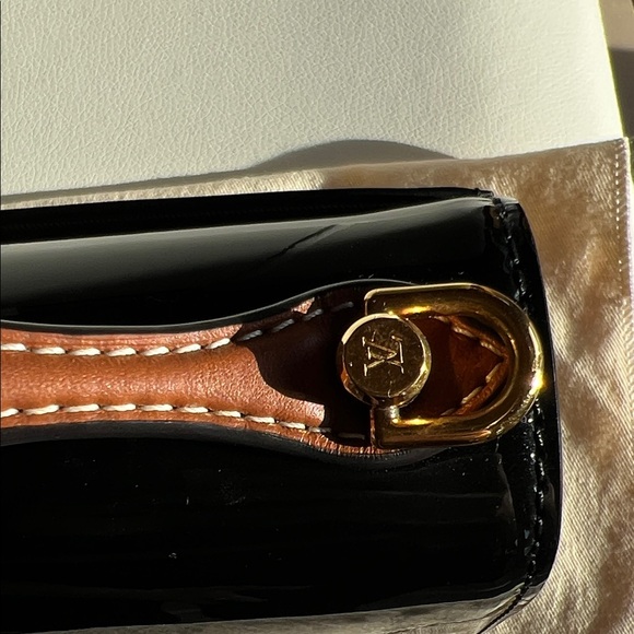 Louis Vuitton Glossy Black Satchel with Gold Hardware - Picture 5 of 16